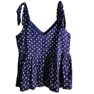 Gap tie-up shoulder top